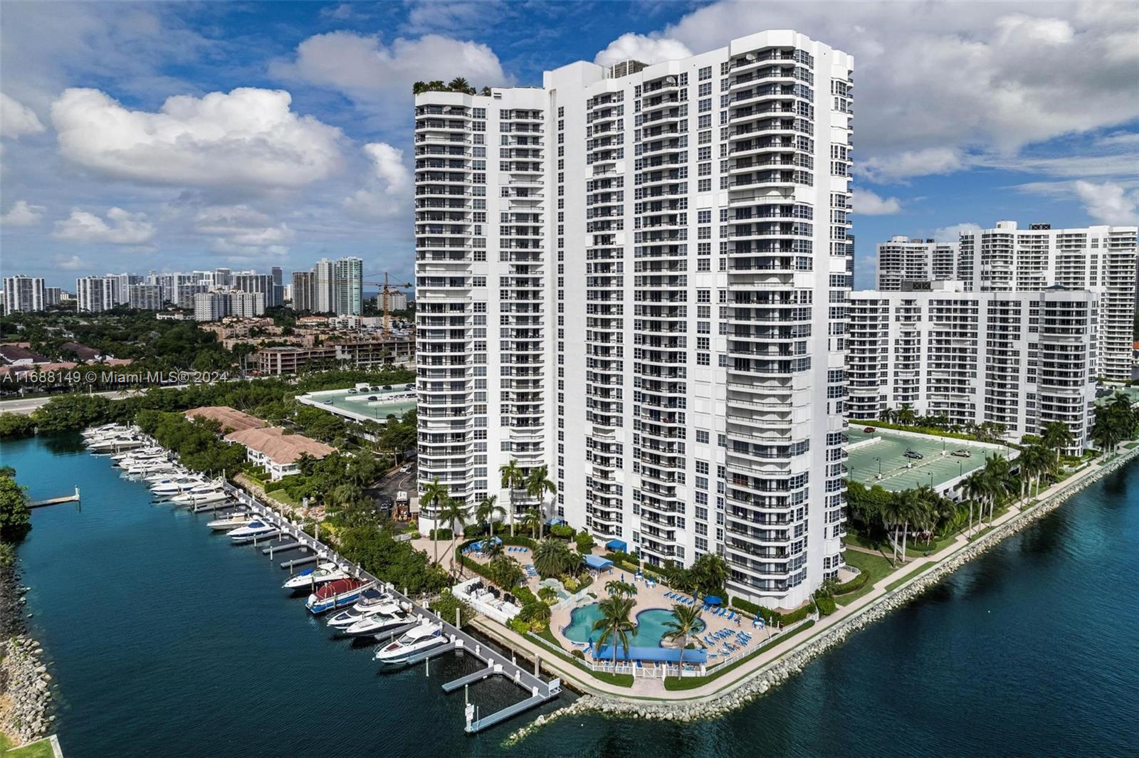 MYSTIC POINTE TOWER 500 C - Residential Lease
