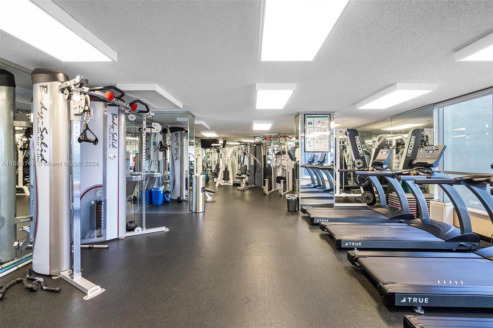 MYSTIC POINTE TOWER 500 C - Residential Lease