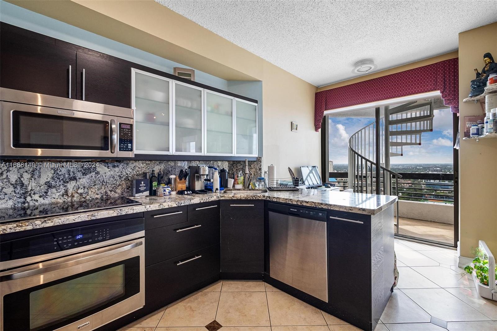 MYSTIC POINTE TOWER 500 C - Residential Lease
