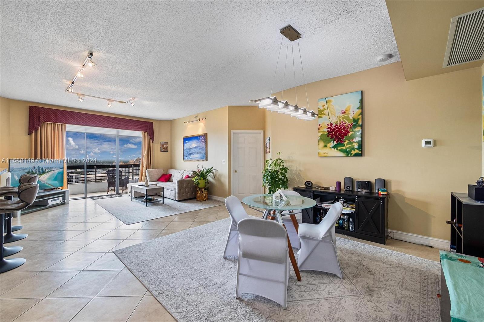 MYSTIC POINTE TOWER 500 C - Residential Lease