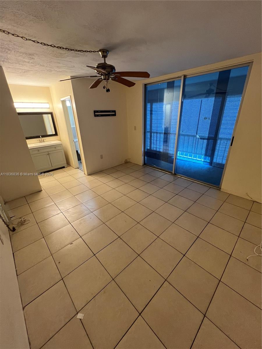 1515 NE 125th Ter 407