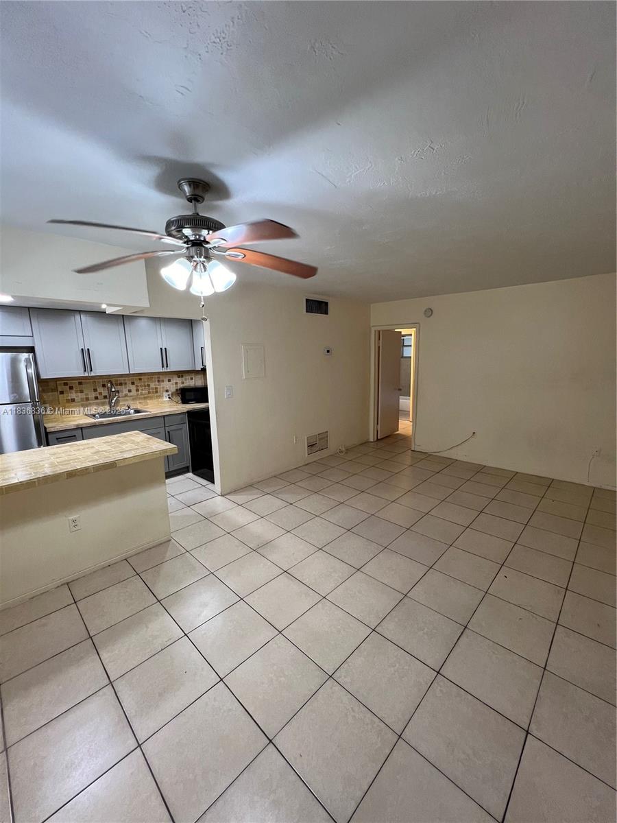 1515 NE 125th Ter 407