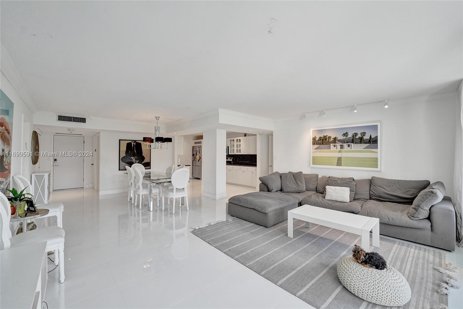 LA MER ESTATES WEST CONDO - Residential