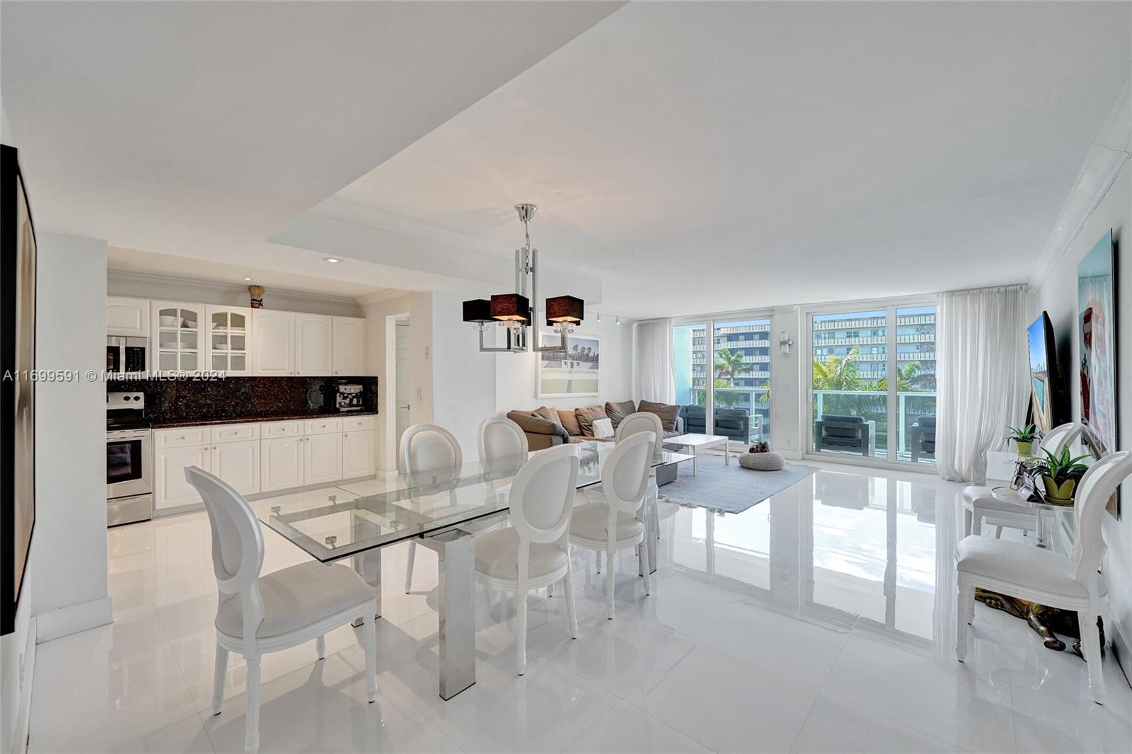 LA MER ESTATES WEST CONDO - Residential