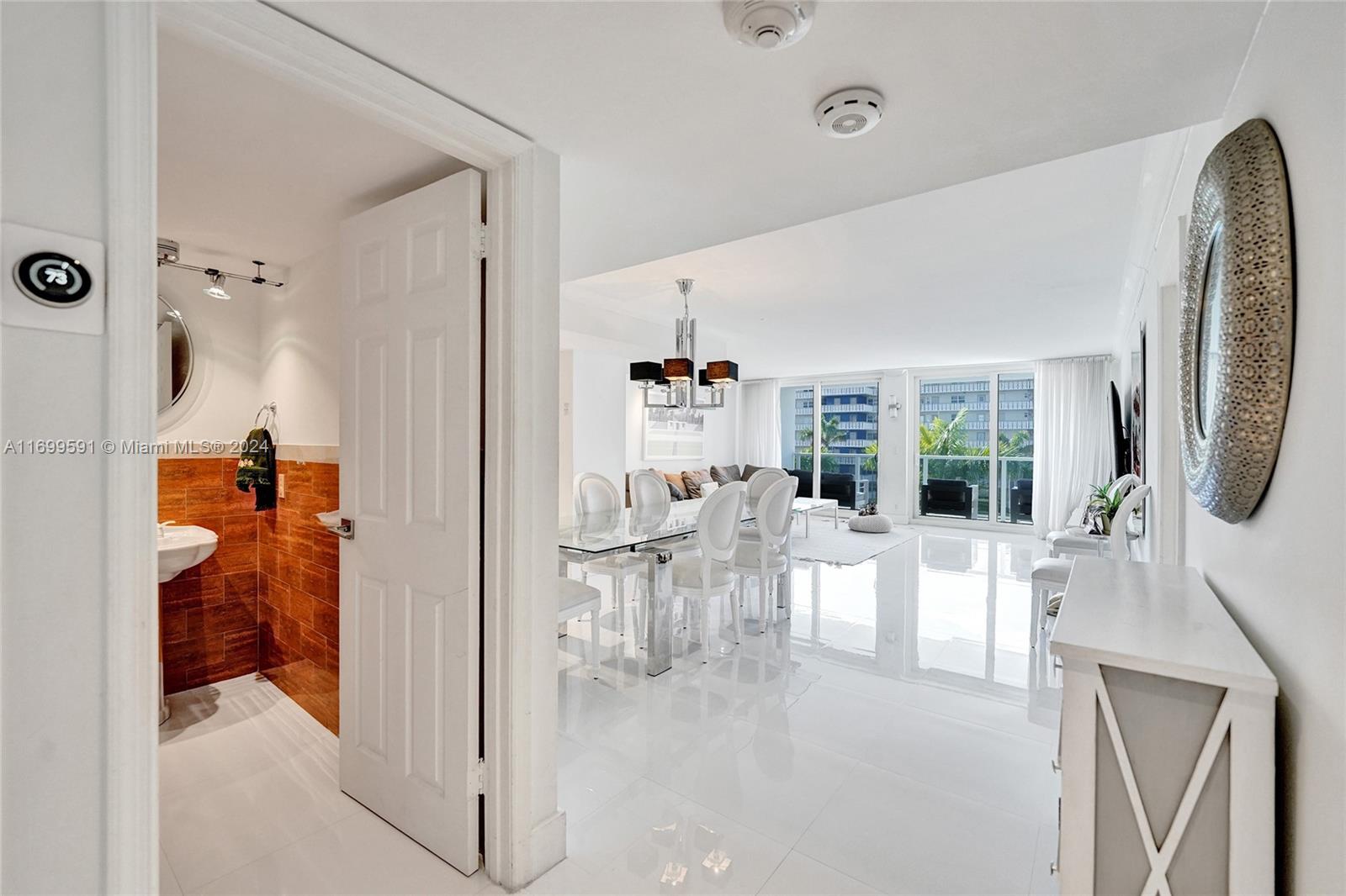 LA MER ESTATES WEST CONDO - Residential