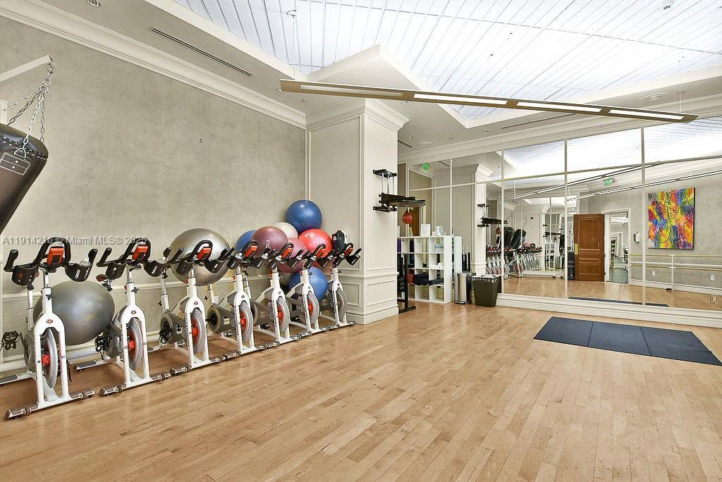 TURNBERRY OCEAN COLONY - Residential