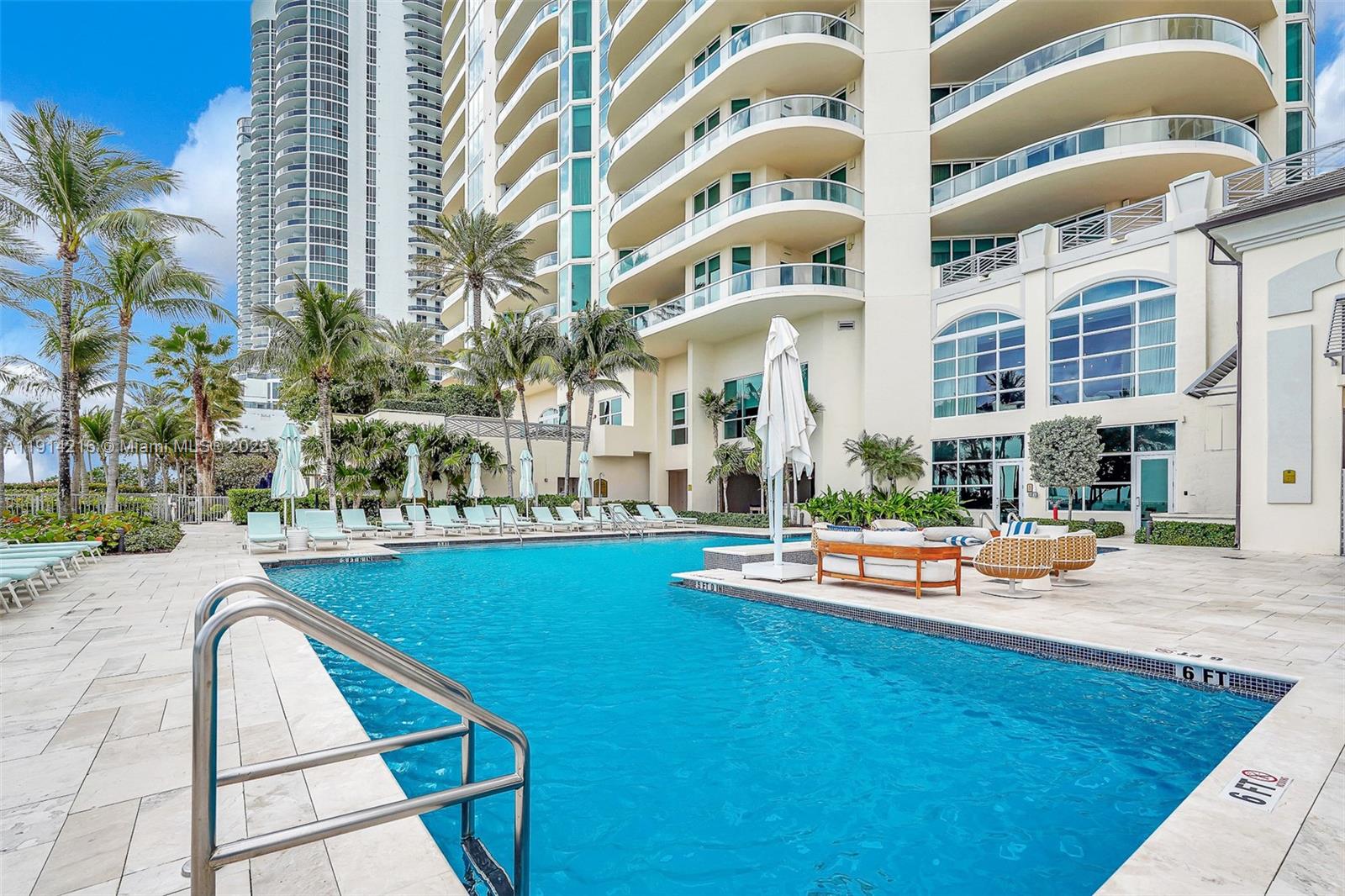 TURNBERRY OCEAN COLONY - Residential