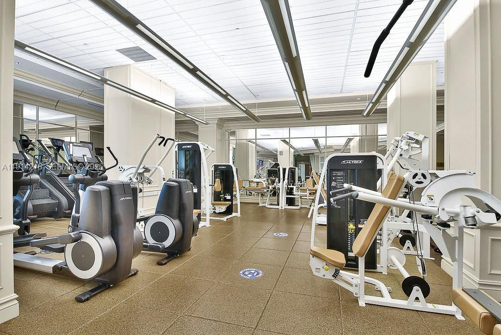 TURNBERRY OCEAN COLONY - Residential