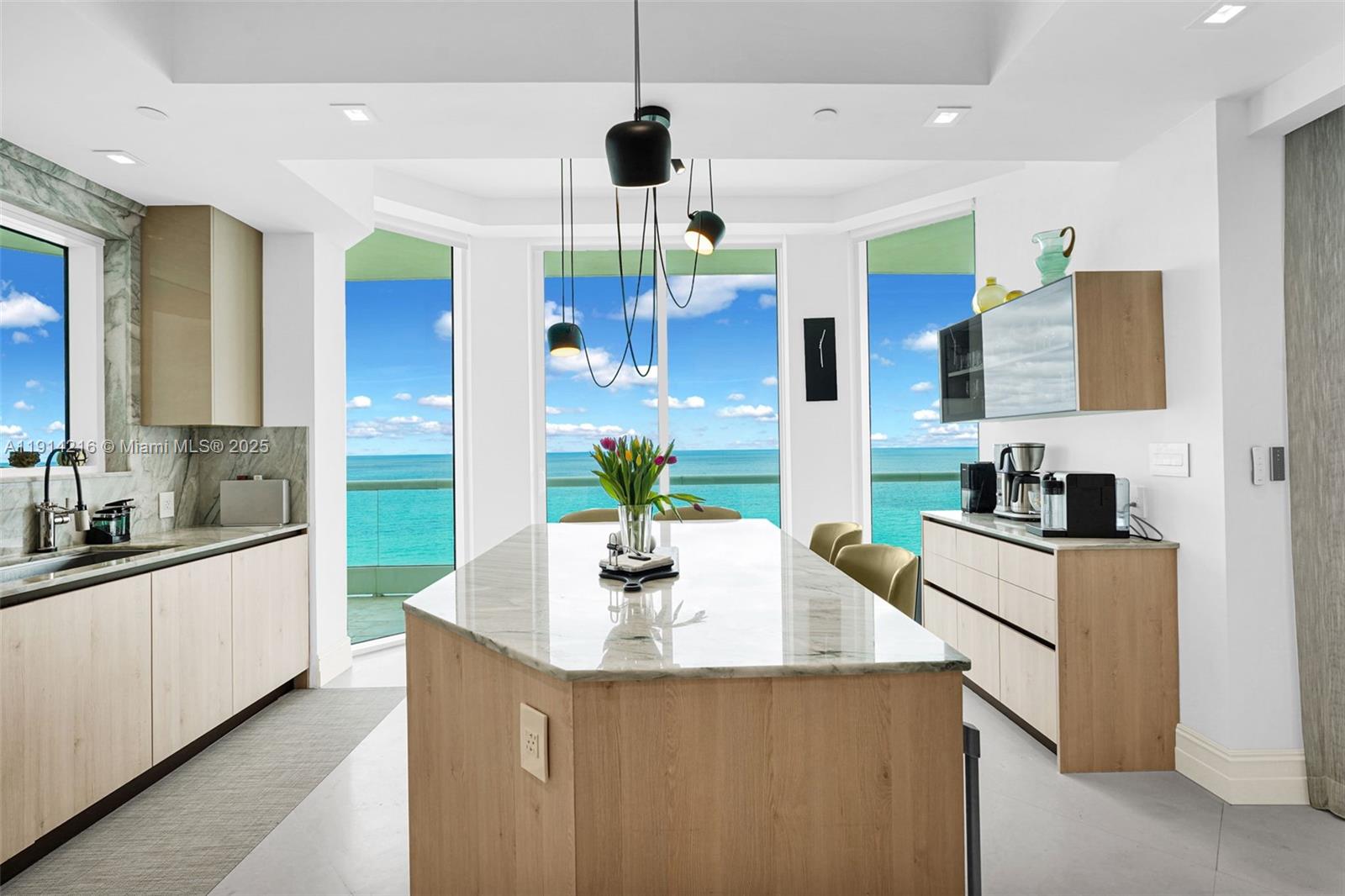 TURNBERRY OCEAN COLONY - Residential
