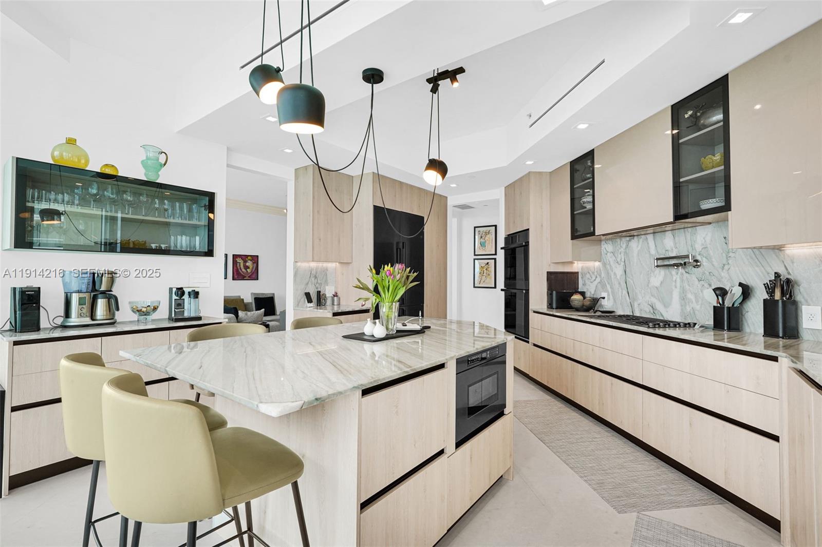 TURNBERRY OCEAN COLONY - Residential