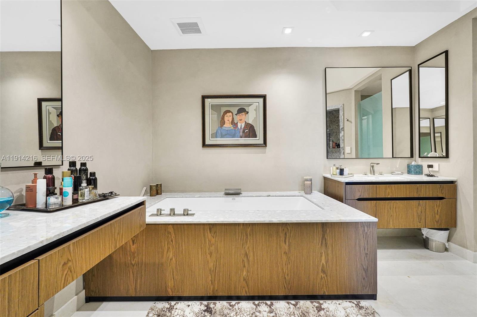 TURNBERRY OCEAN COLONY - Residential