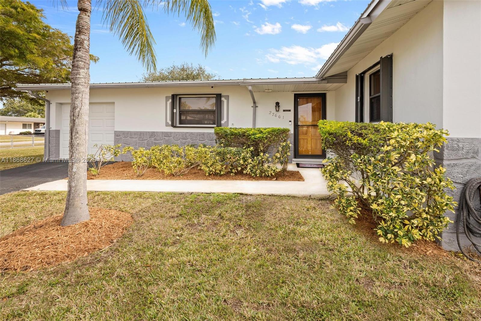 UNIVERSAL ESTATES SOUTH A - Residential