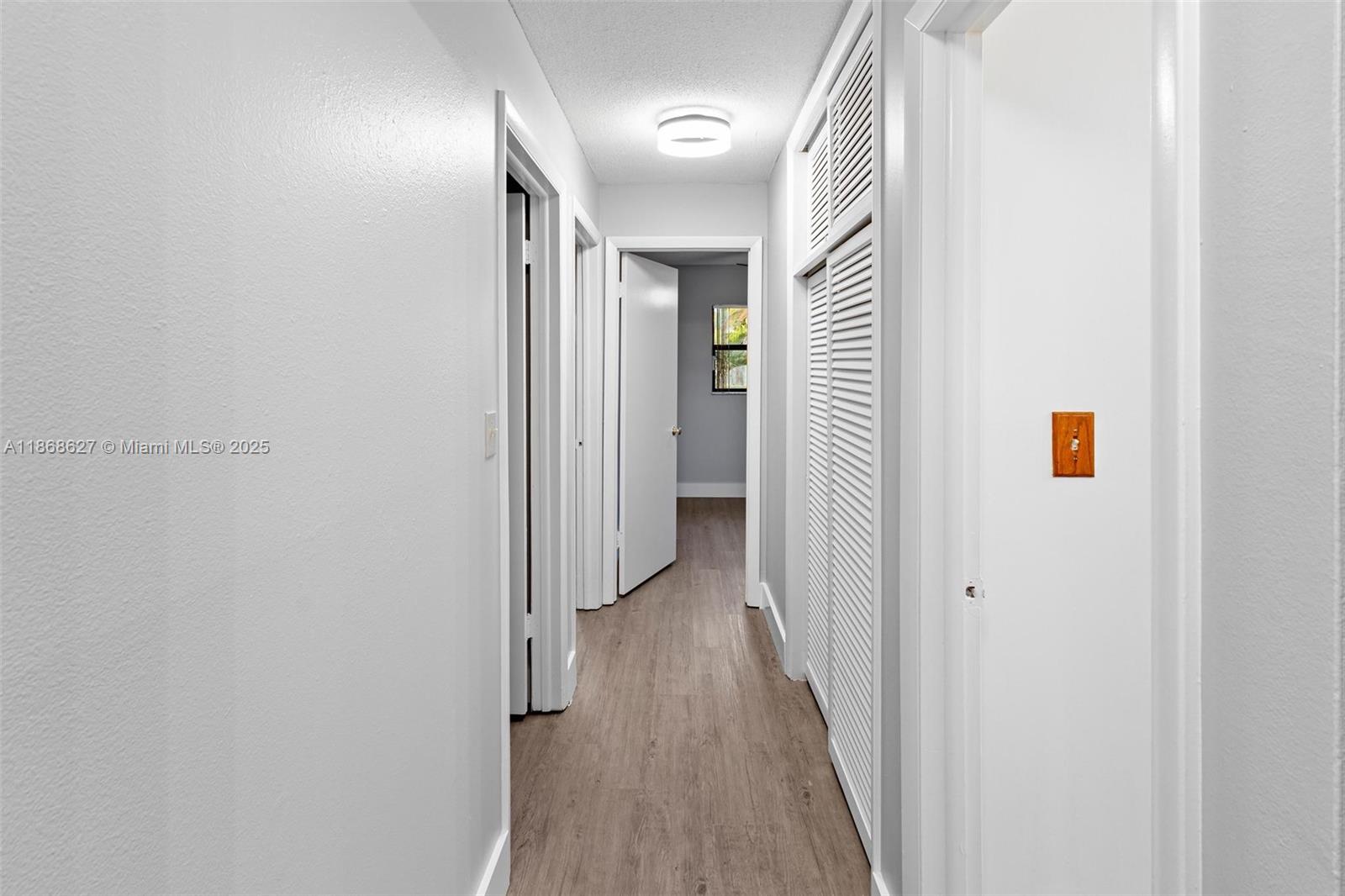 UNIVERSAL ESTATES SOUTH A - Residential