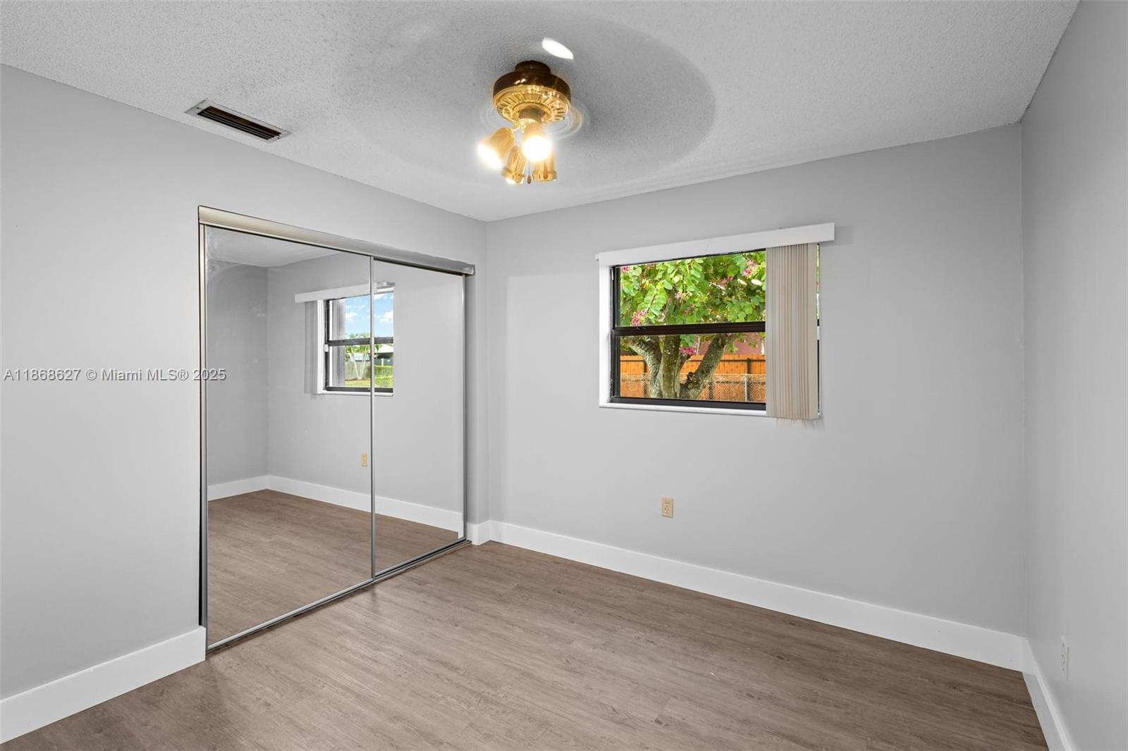 UNIVERSAL ESTATES SOUTH A - Residential