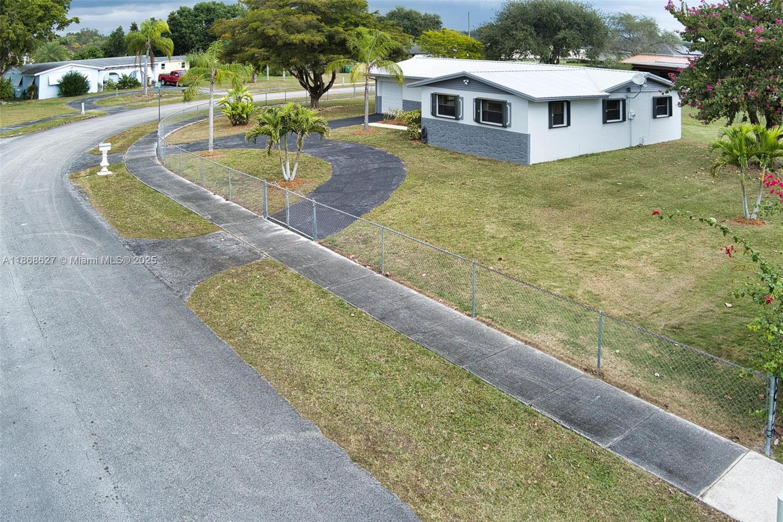 UNIVERSAL ESTATES SOUTH A - Residential