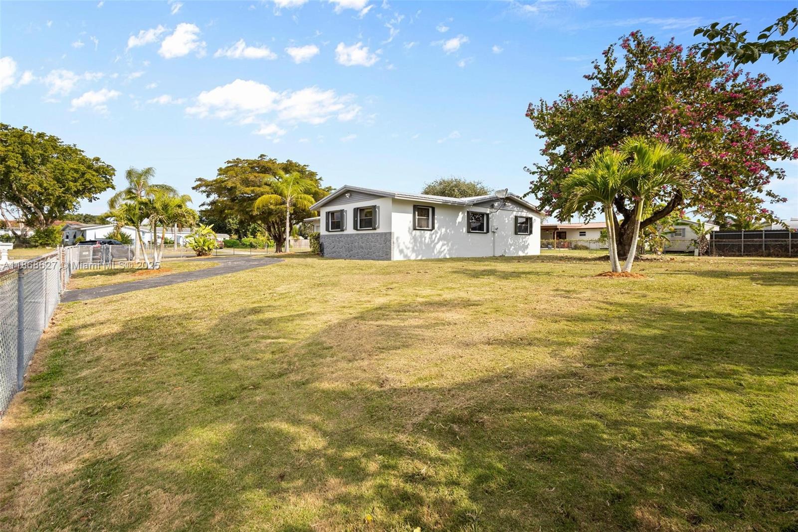 UNIVERSAL ESTATES SOUTH A - Residential