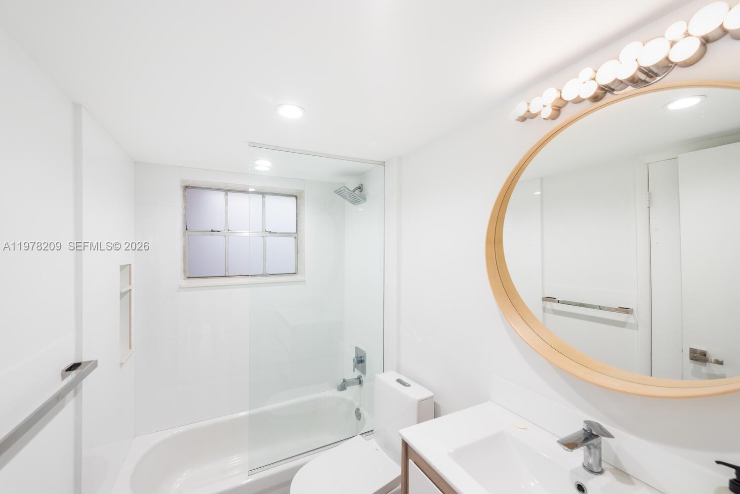 KEY BISCAYNE VI CONDO - Residential Lease