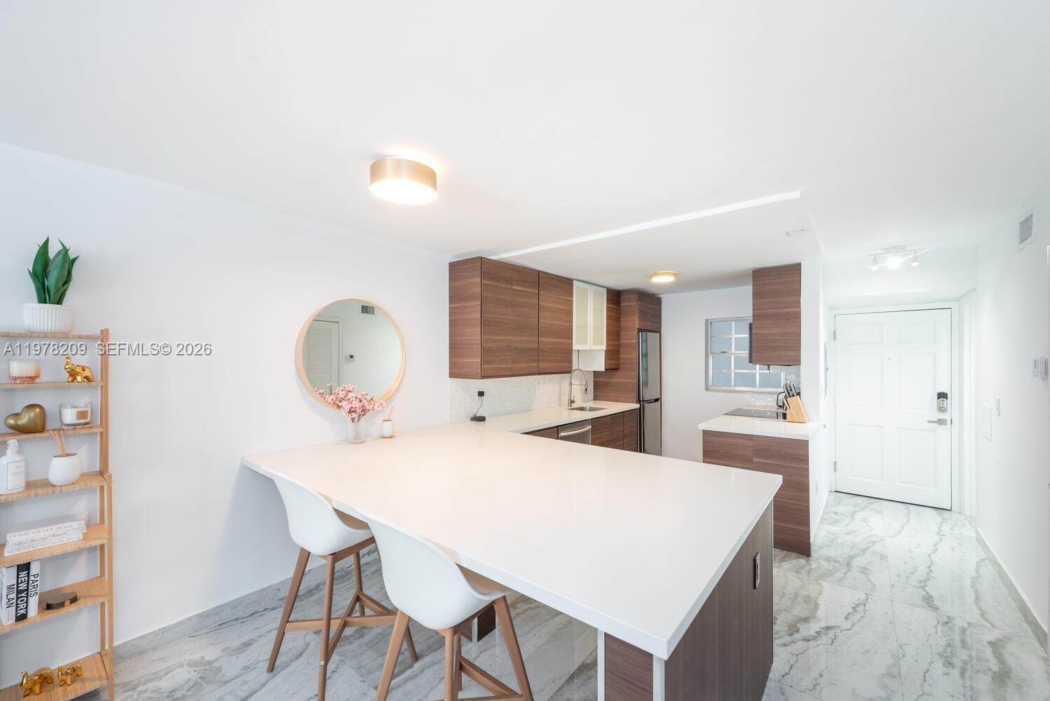 KEY BISCAYNE VI CONDO - Residential Lease