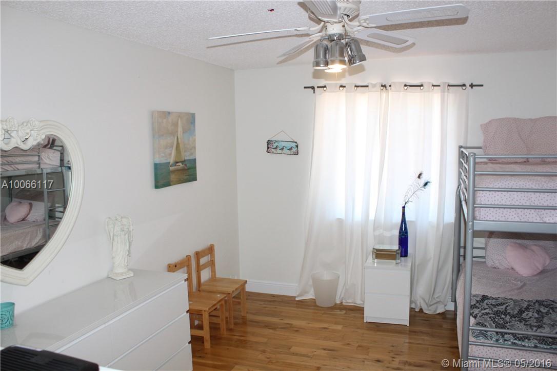 Brookside North 154-39 B - Residential