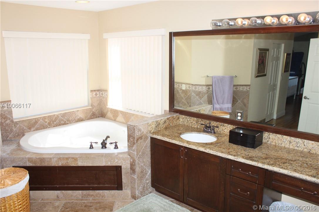 Brookside North 154-39 B - Residential