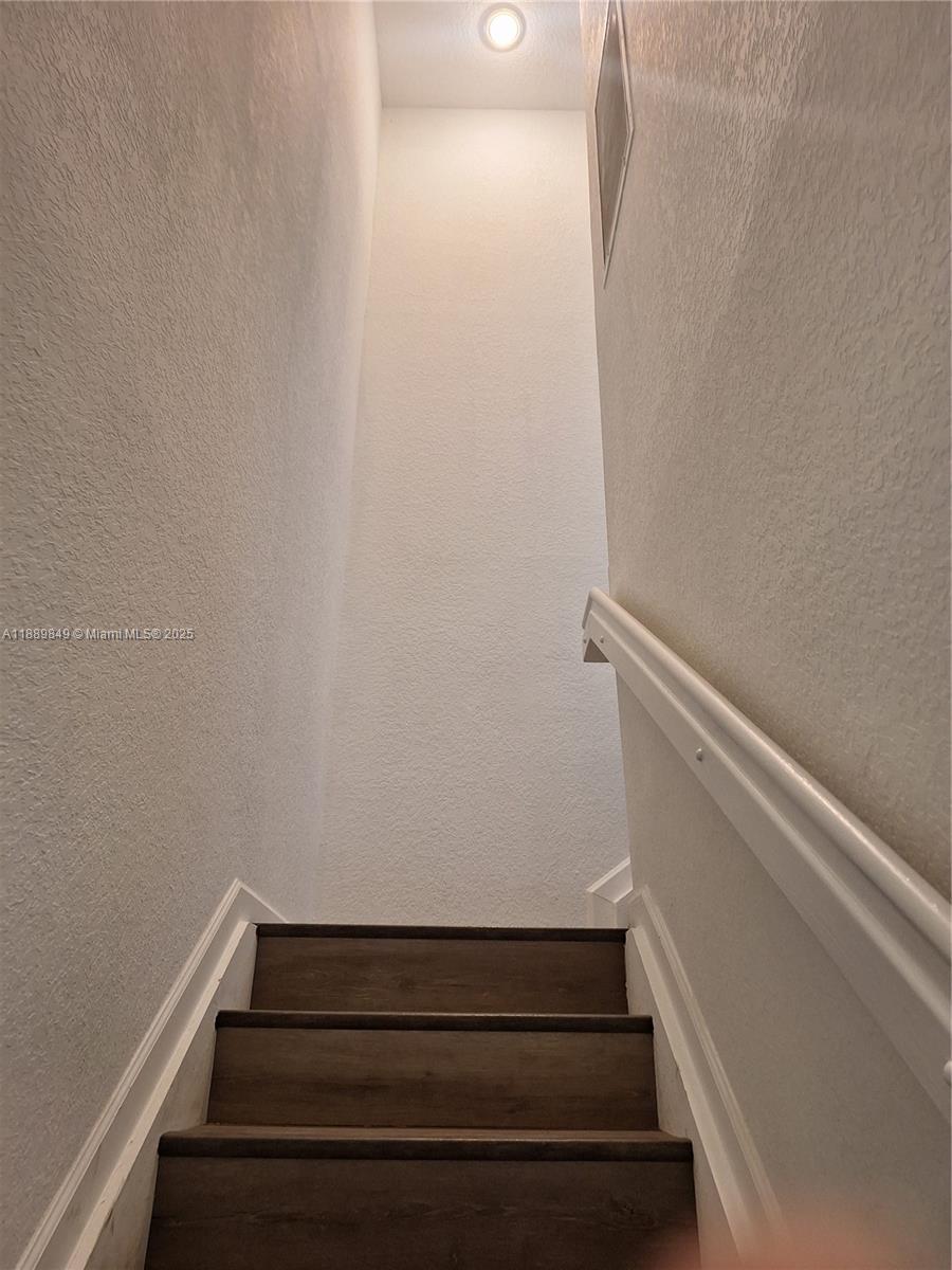 COVENTRY HOUSE - Residential Lease