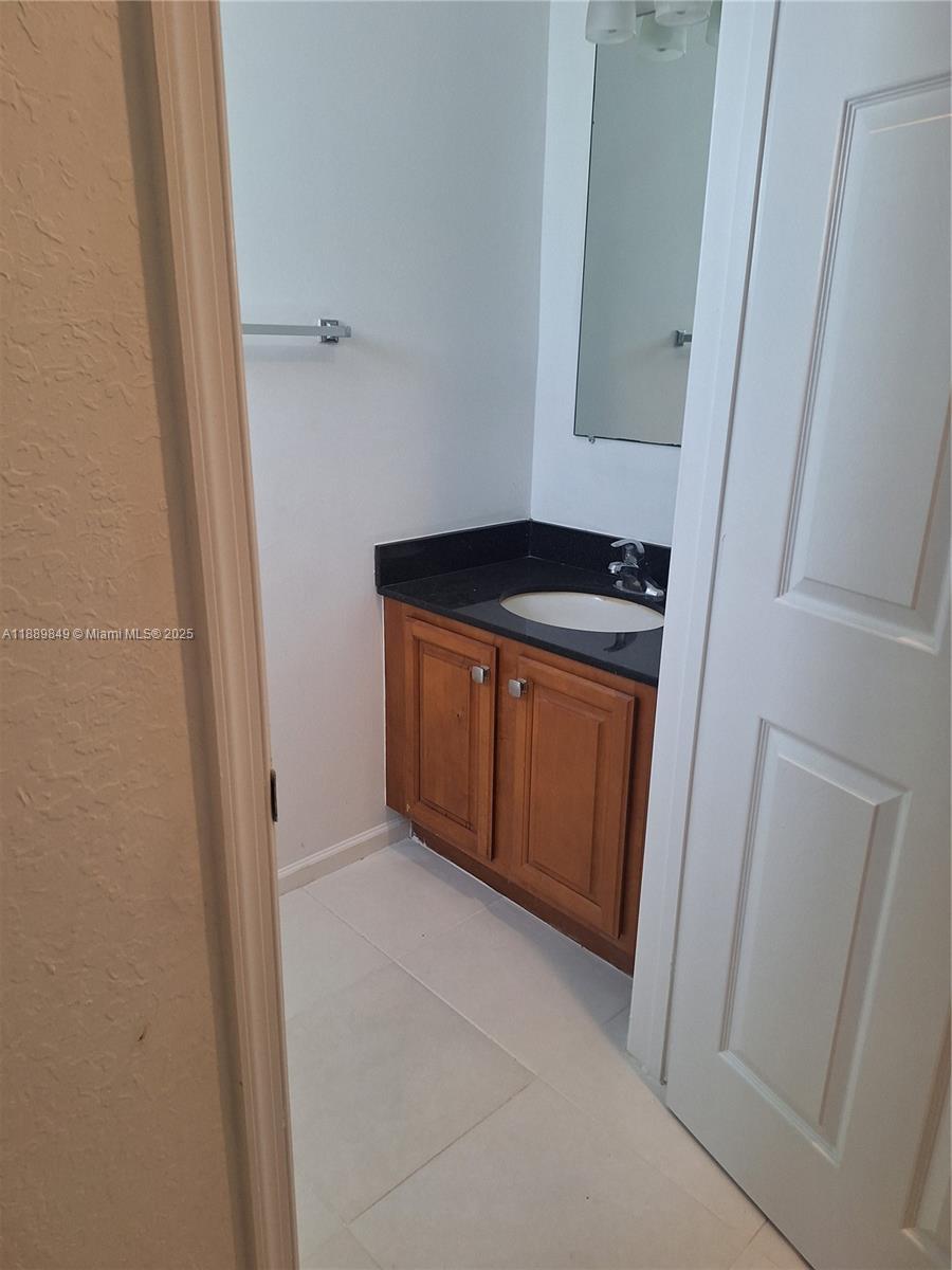 COVENTRY HOUSE - Residential Lease