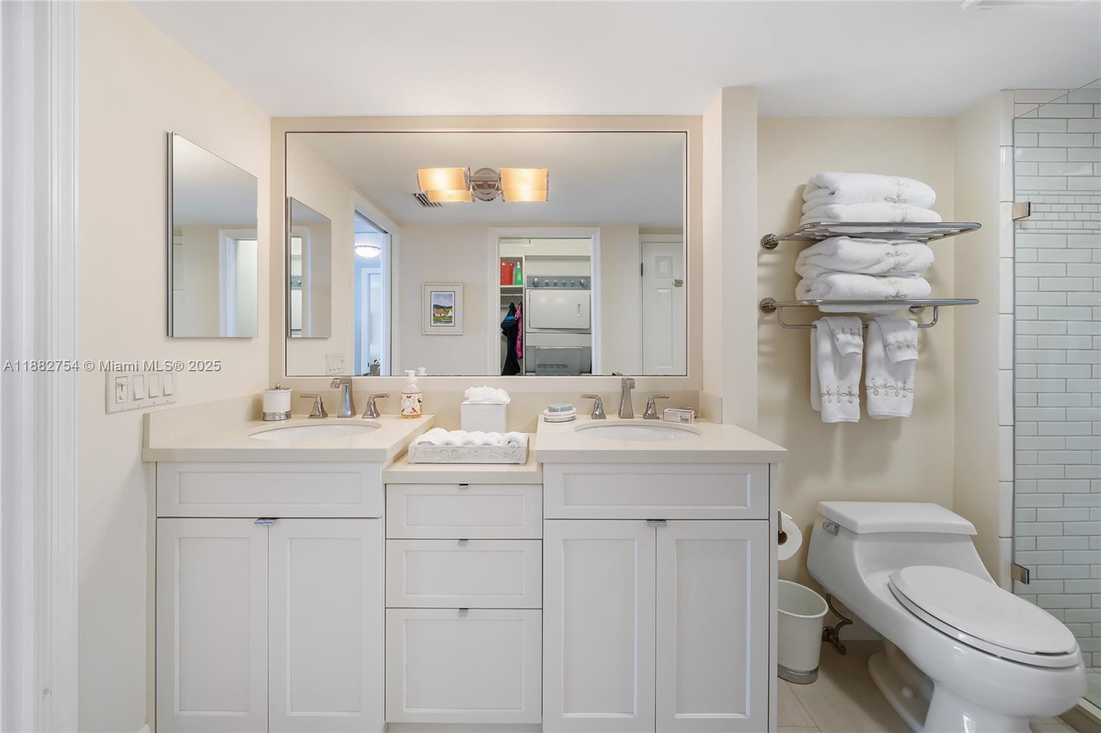 OCEAN TOWERS CONDO APTS - Residential