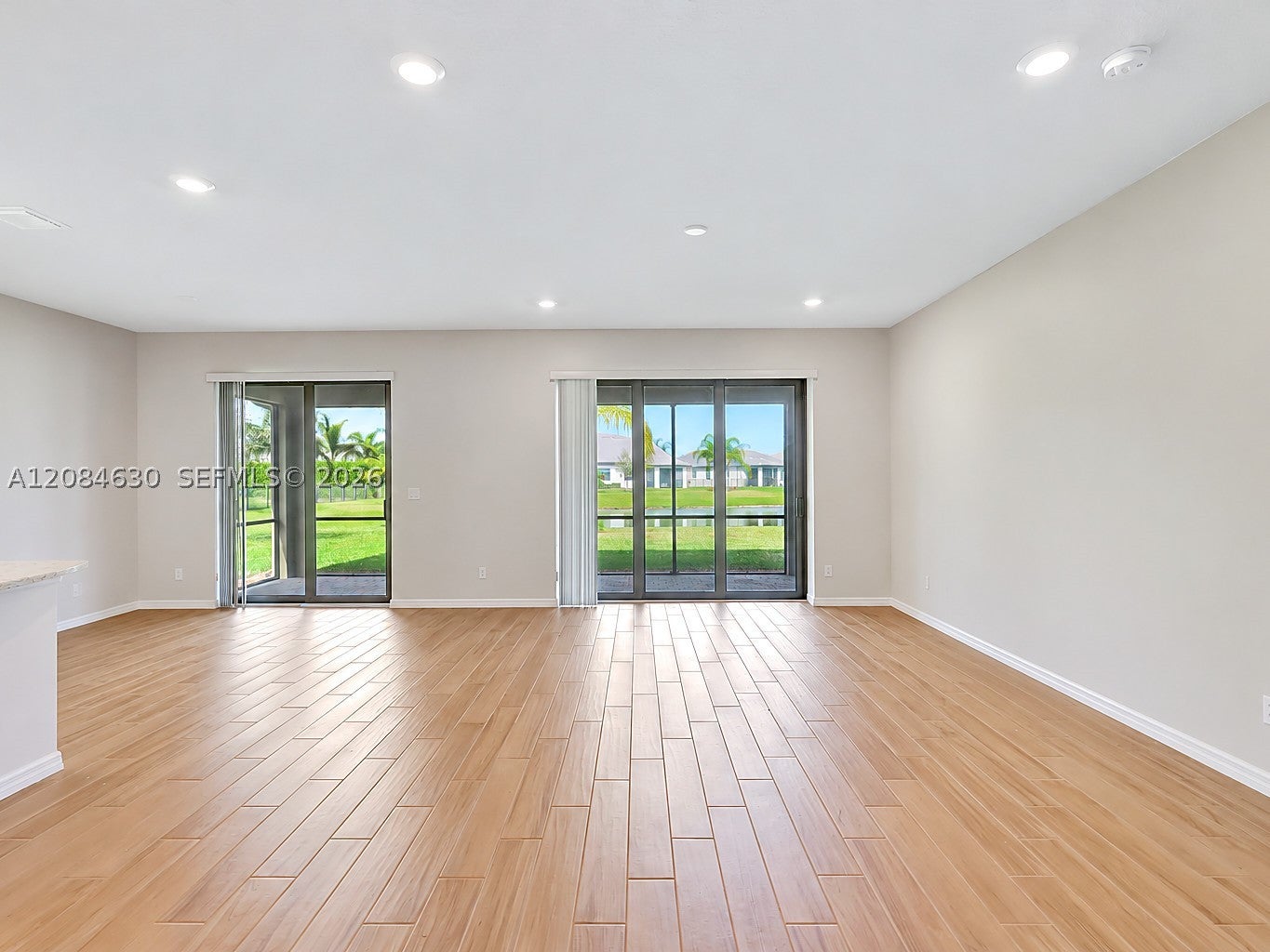 727 SE Boboli Way