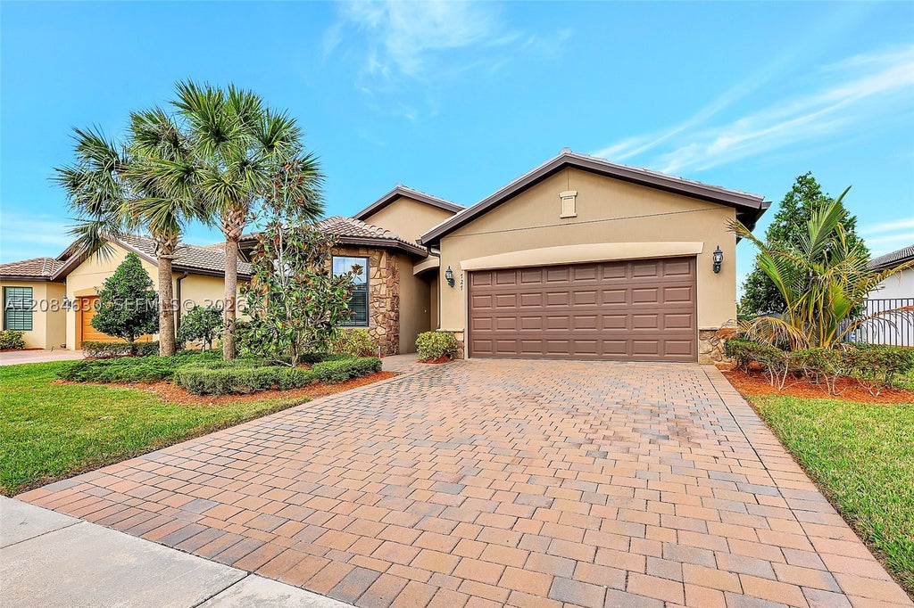 Photo of 727 SE Boboli Way, Port St Lucie, FL 34984 (MLS # A12084630)