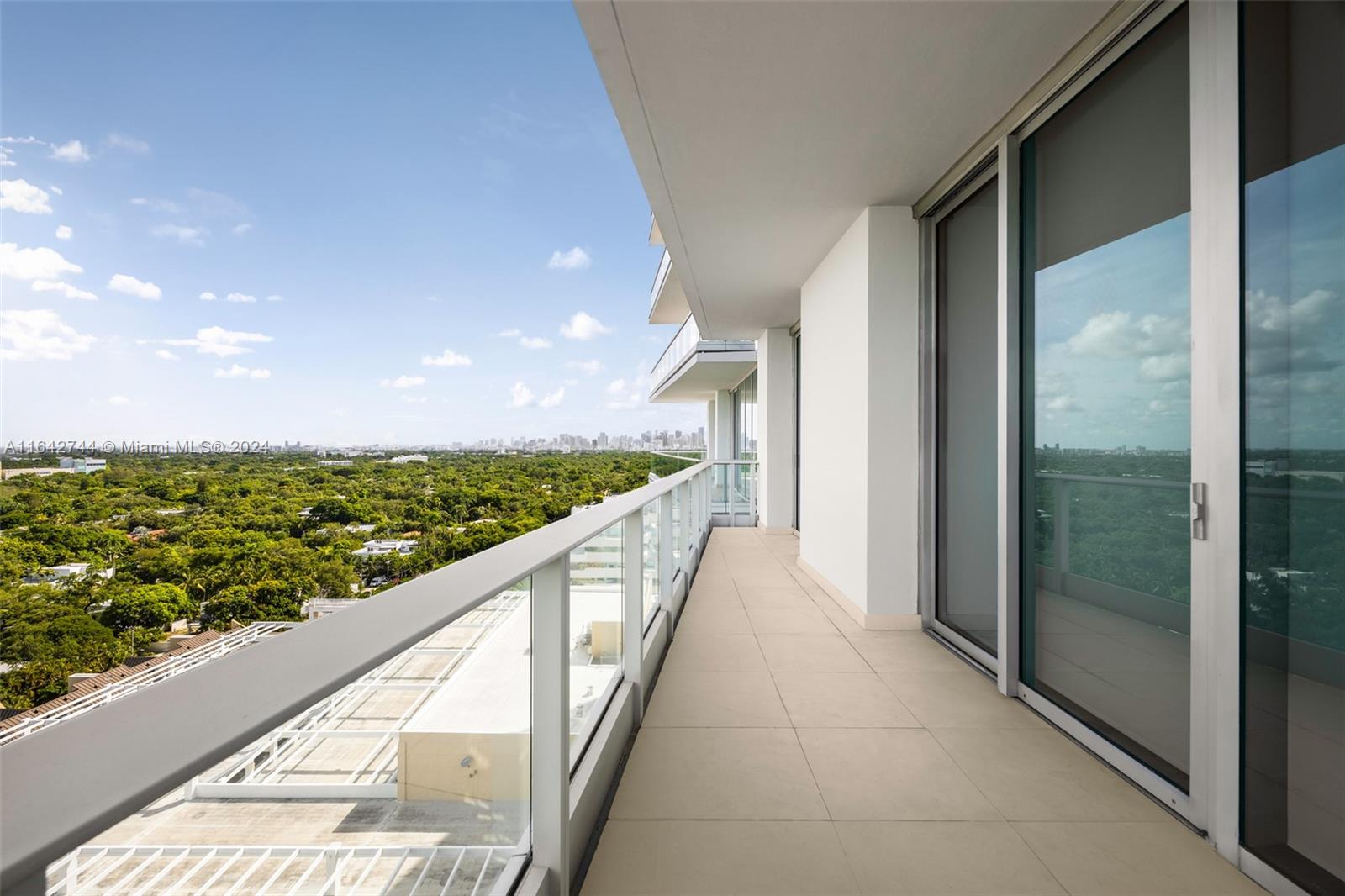 GROVENOR HOUSE CONDO - Residential