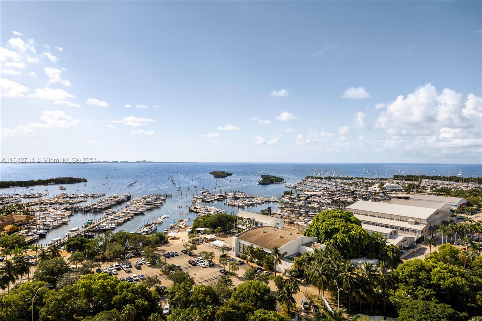 GROVENOR HOUSE CONDO - Residential