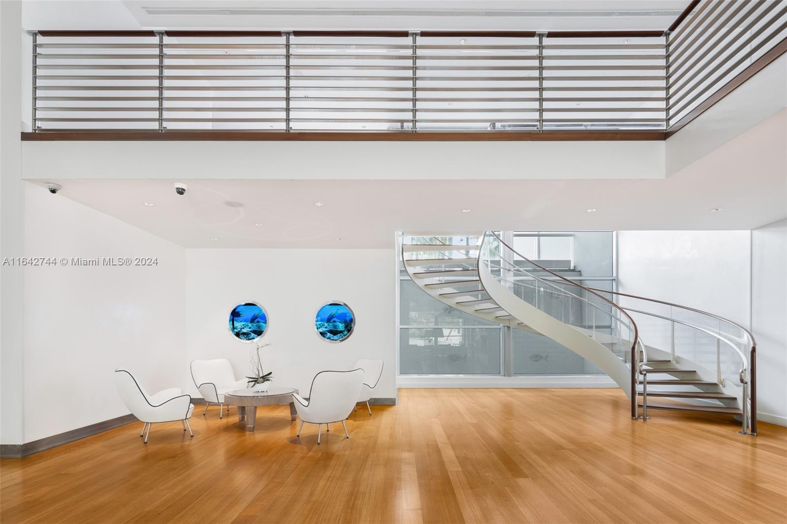 GROVENOR HOUSE CONDO - Residential