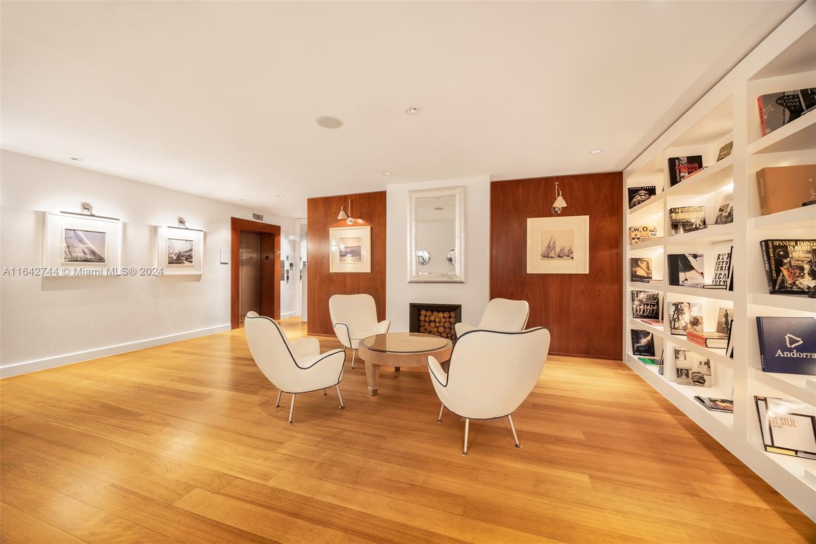 GROVENOR HOUSE CONDO - Residential