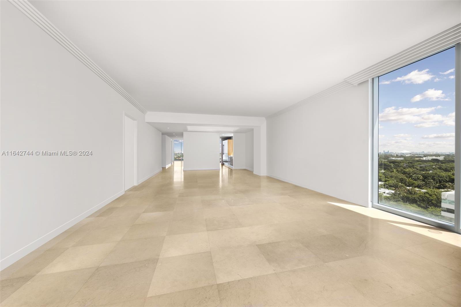 GROVENOR HOUSE CONDO - Residential