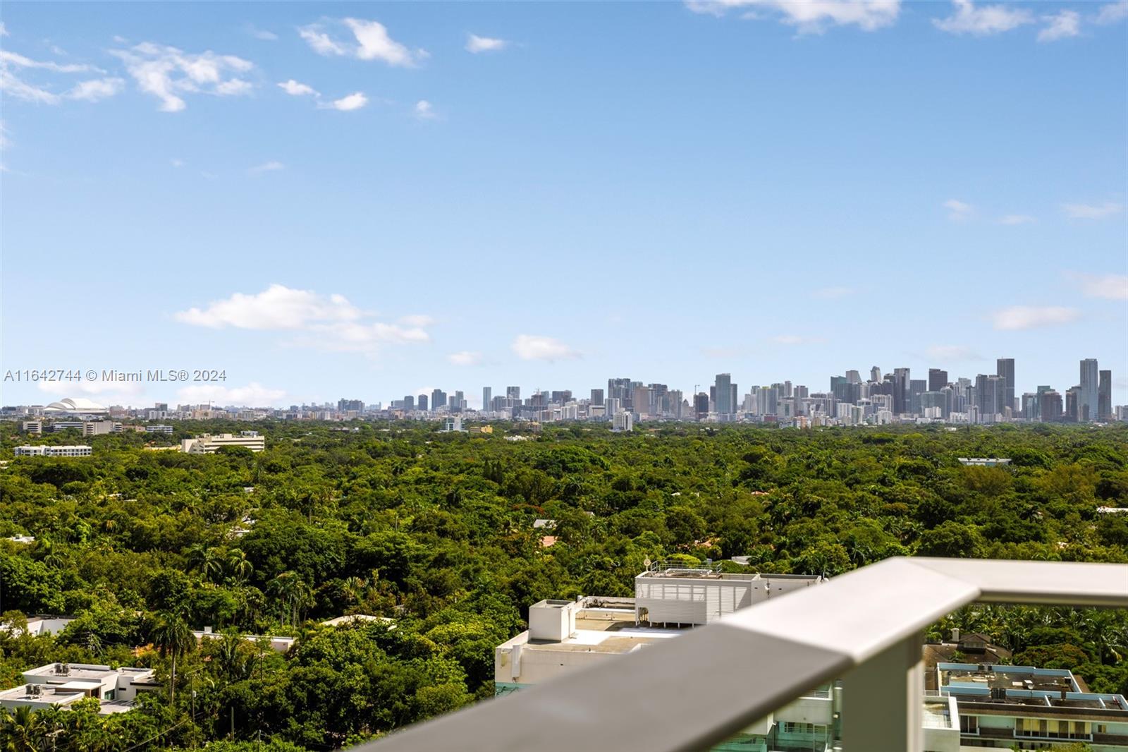 GROVENOR HOUSE CONDO - Residential