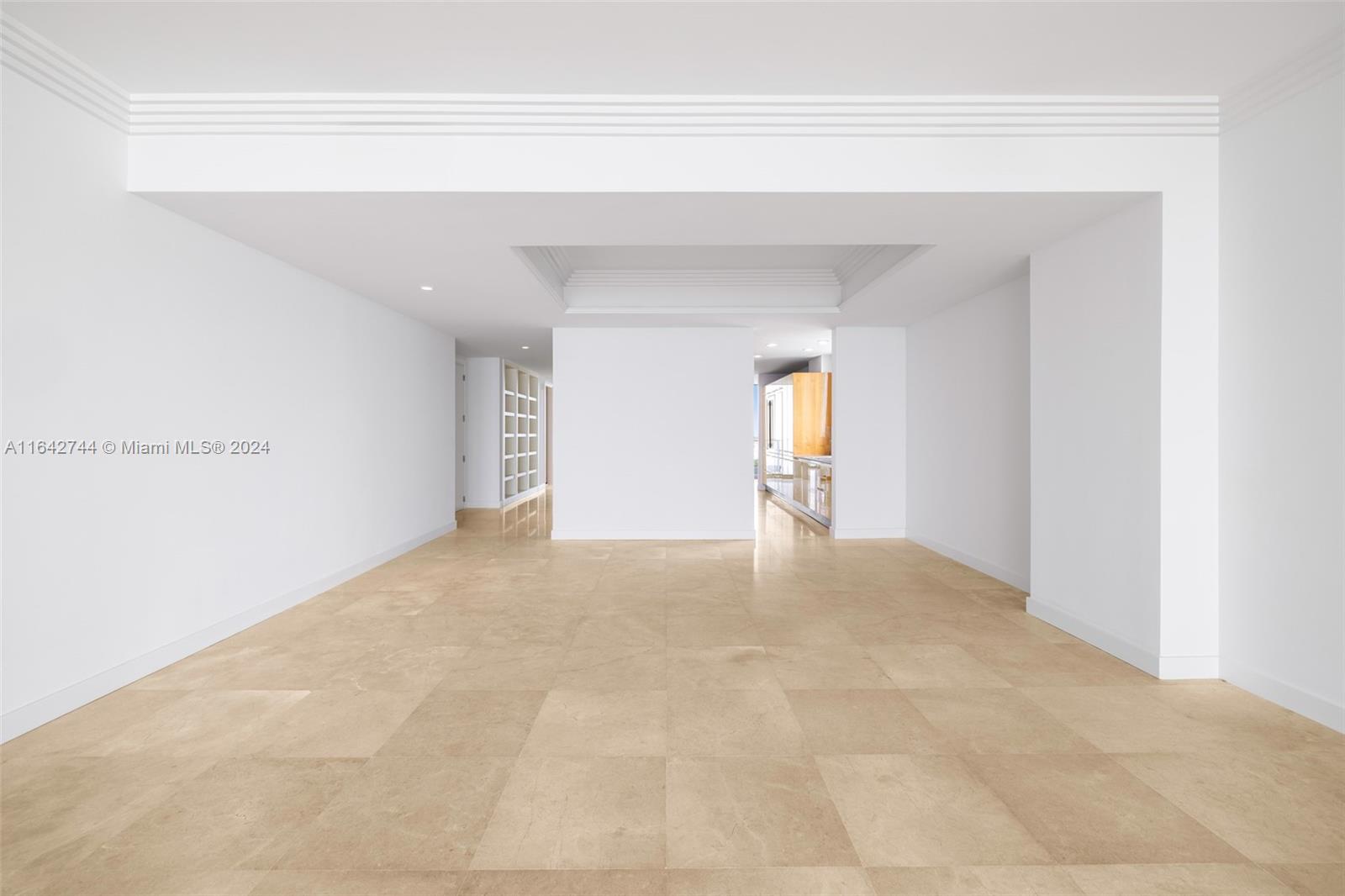 GROVENOR HOUSE CONDO - Residential