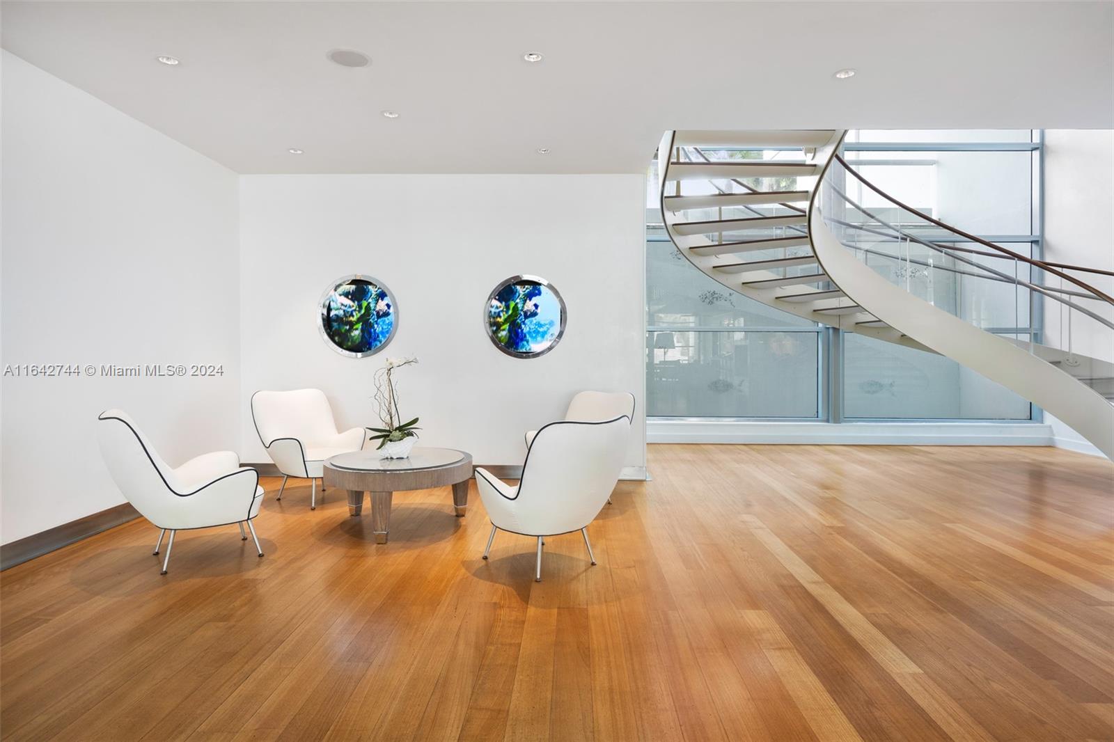 GROVENOR HOUSE CONDO - Residential