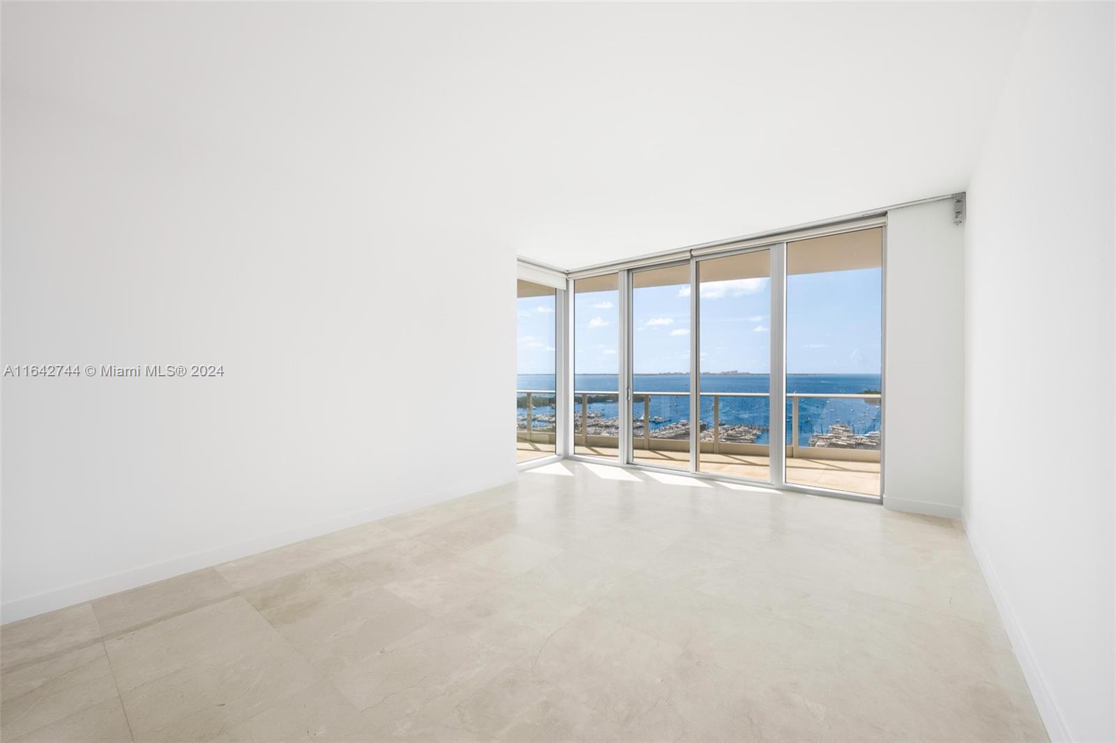 GROVENOR HOUSE CONDO - Residential