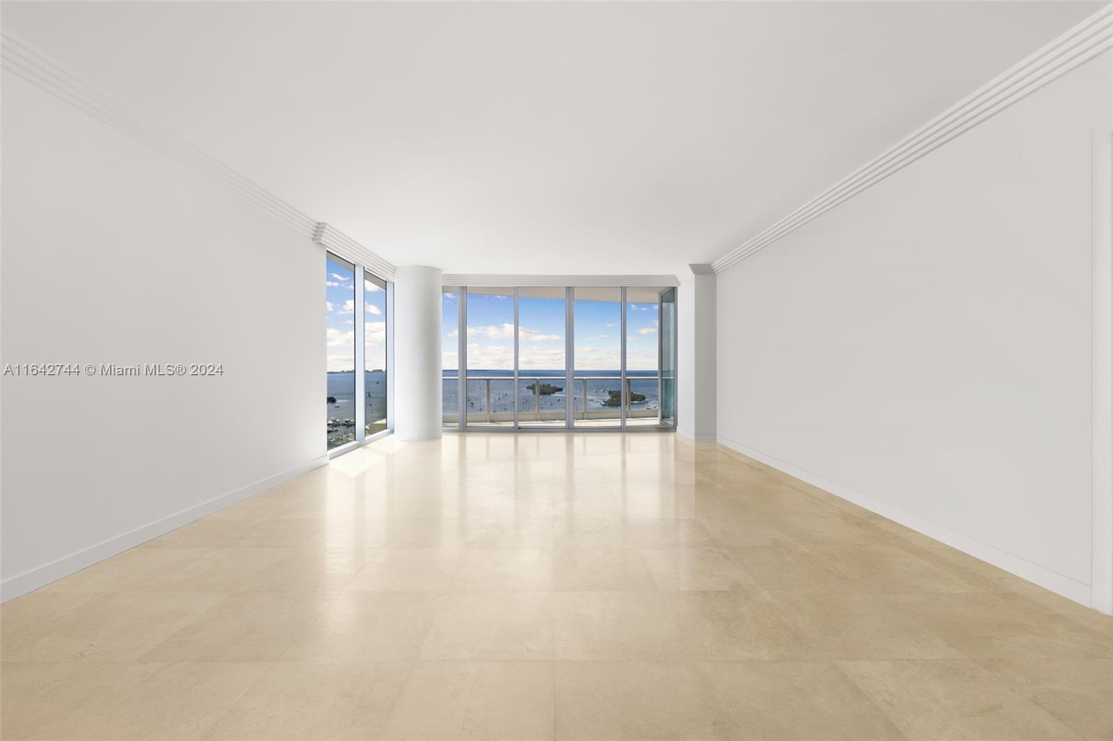 GROVENOR HOUSE CONDO - Residential