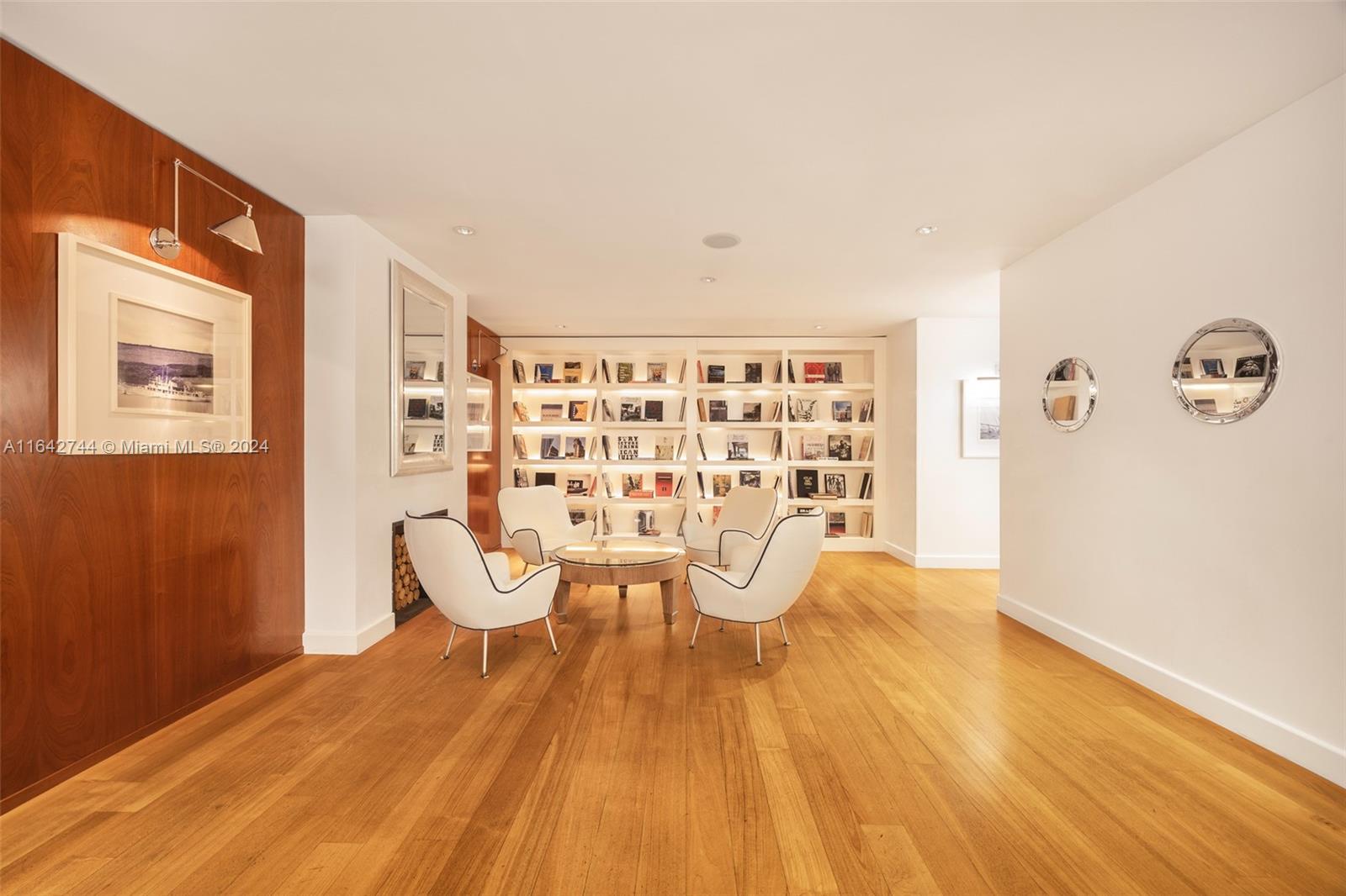 GROVENOR HOUSE CONDO - Residential