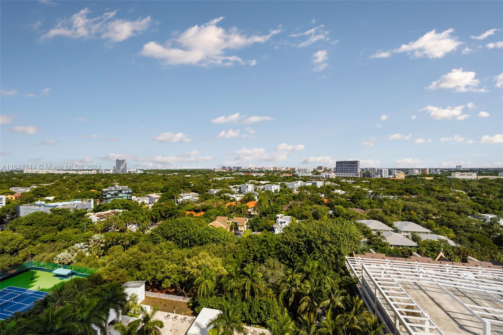 GROVENOR HOUSE CONDO - Residential