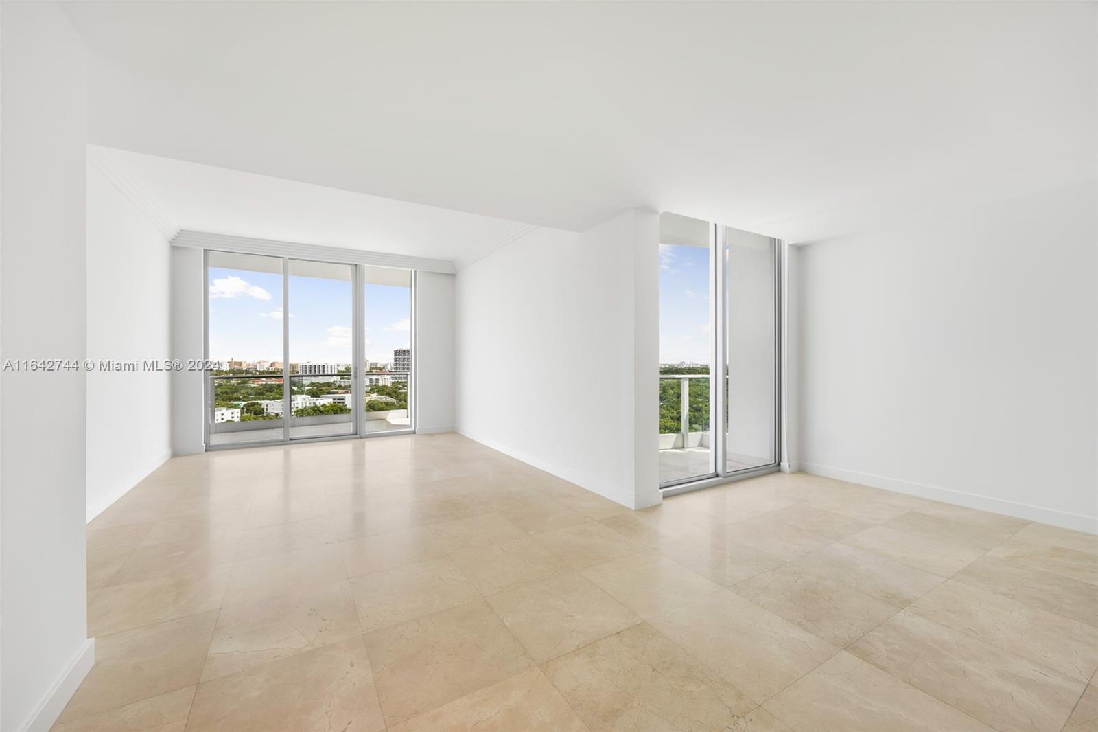 GROVENOR HOUSE CONDO - Residential