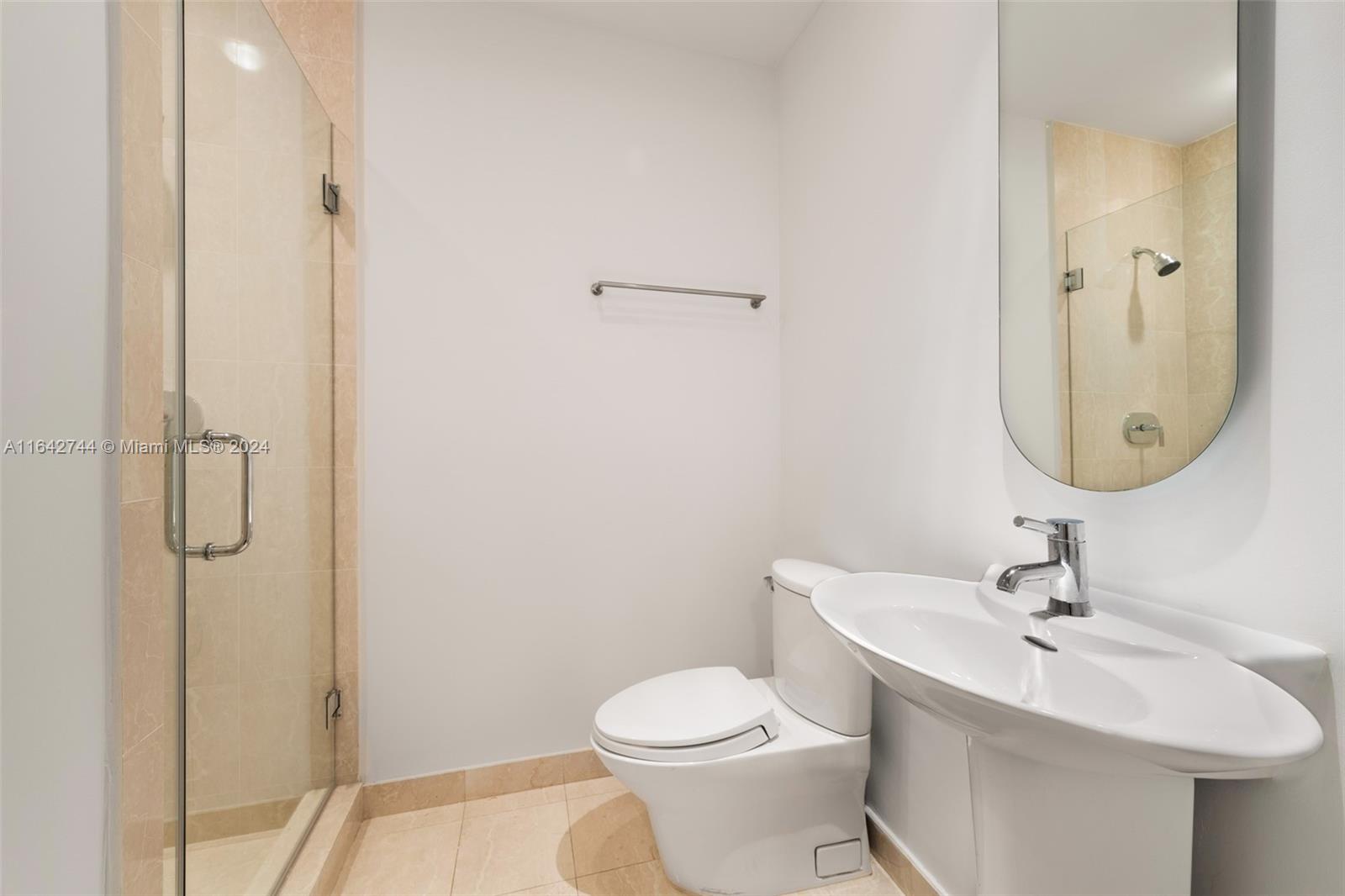 GROVENOR HOUSE CONDO - Residential