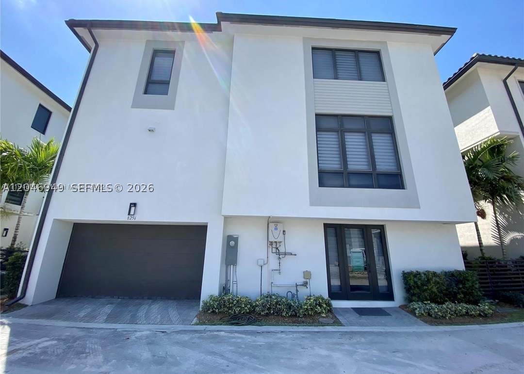 8256 NW 48th ter