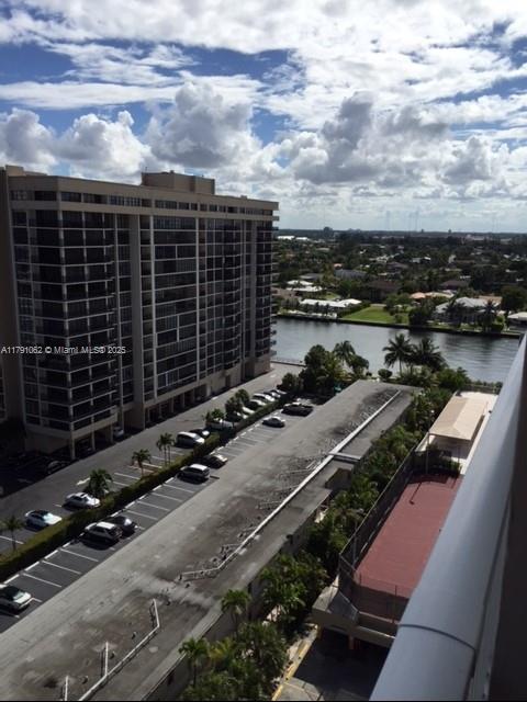 HEMISPHERES CONDO - Residential Lease