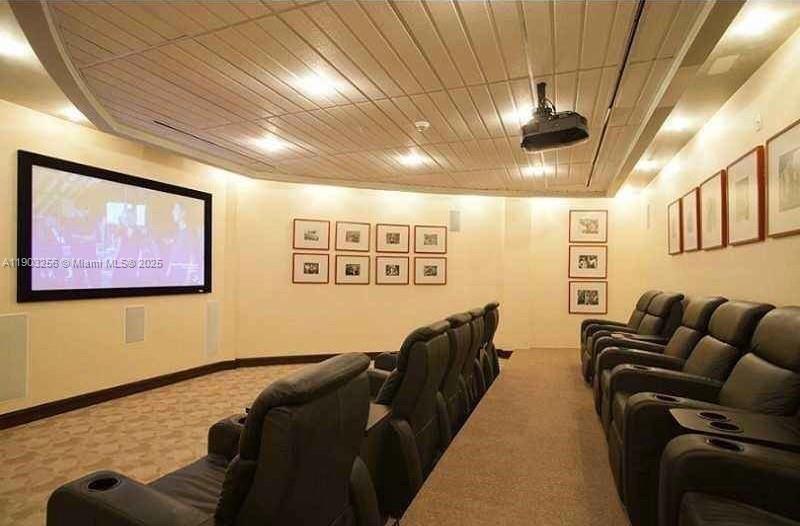 VIZCAYNE NORTH CONDO - Residential Lease