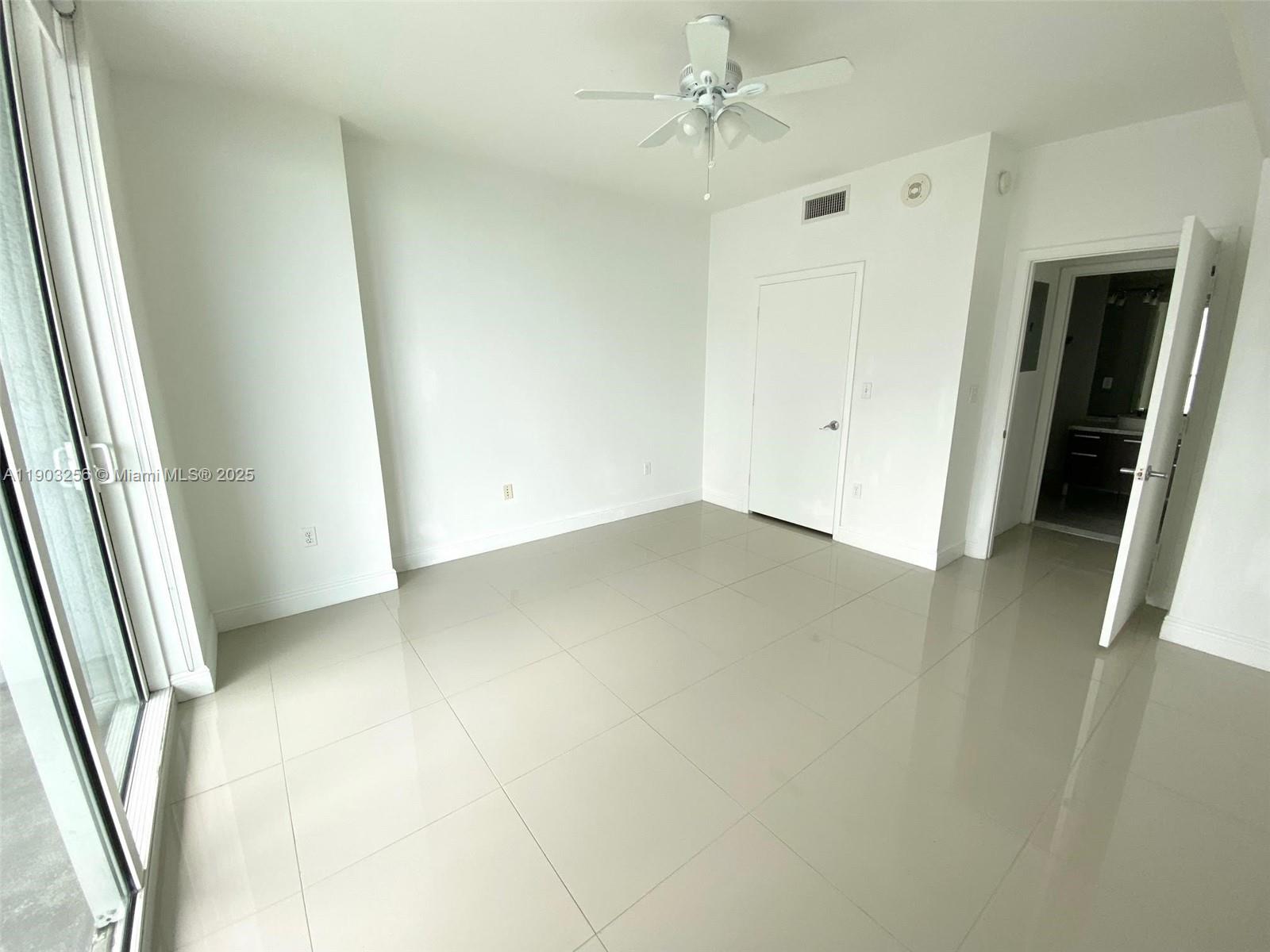 VIZCAYNE NORTH CONDO - Residential Lease