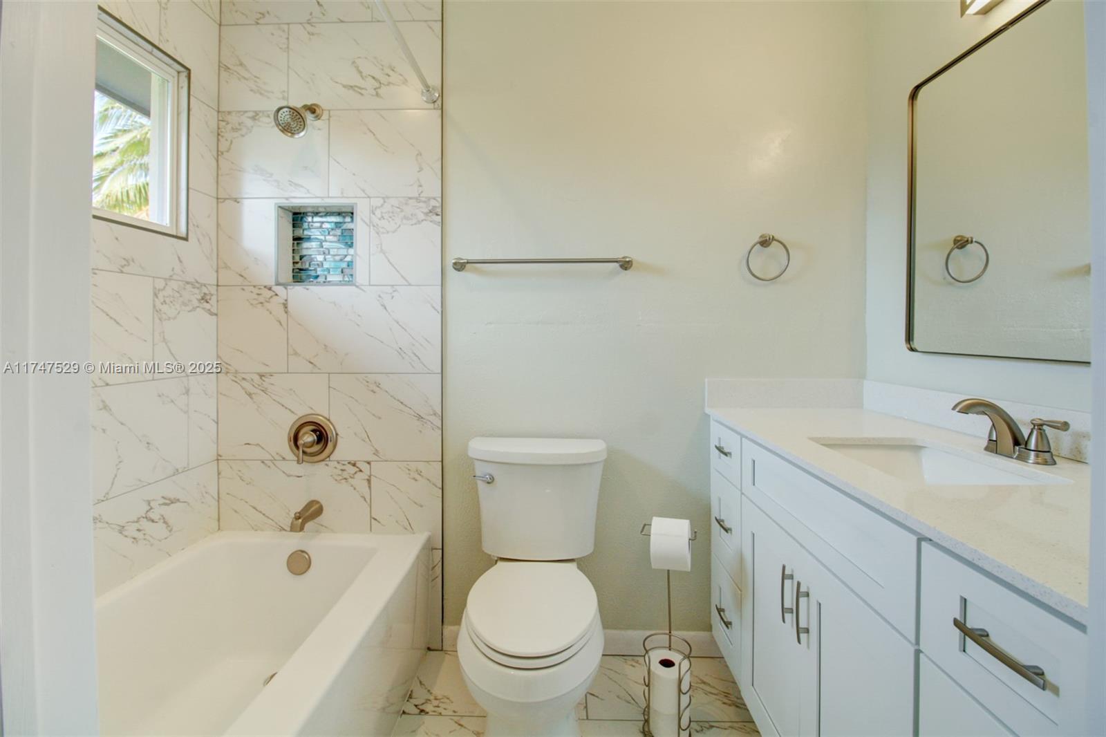 CUTLER RIDGE MANOR ESTATE - Residential