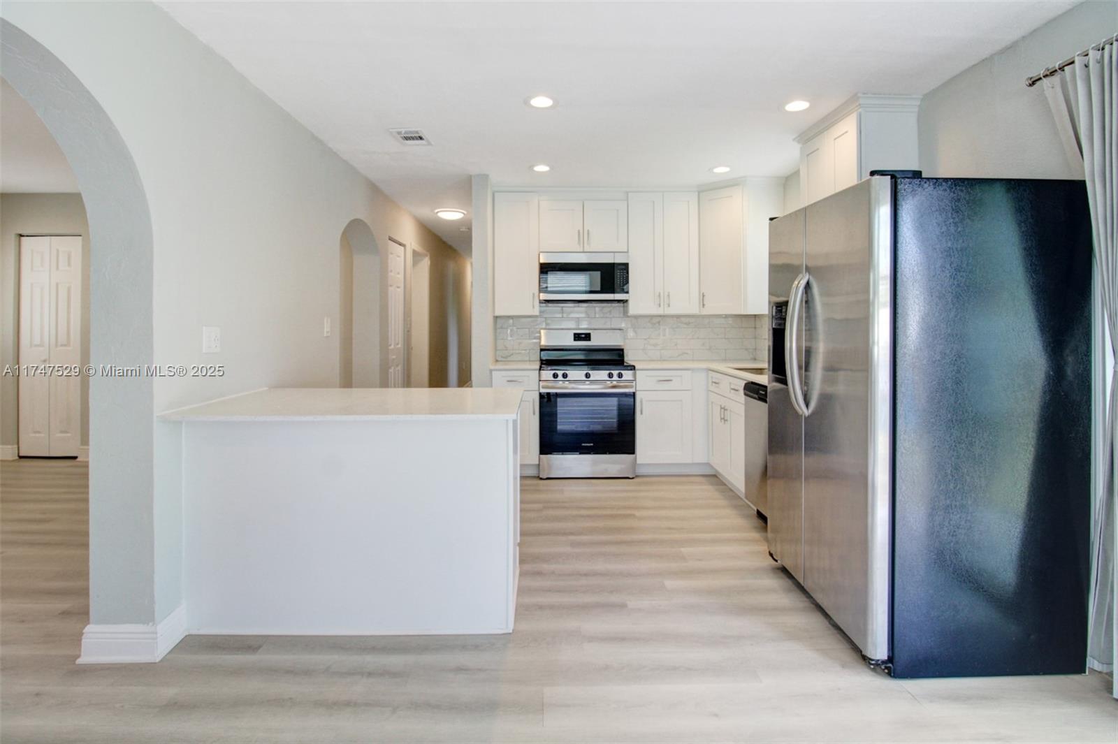 CUTLER RIDGE MANOR ESTATE - Residential