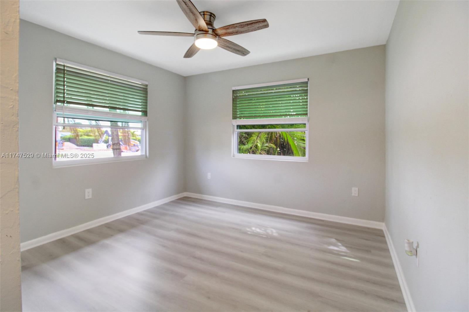CUTLER RIDGE MANOR ESTATE - Residential